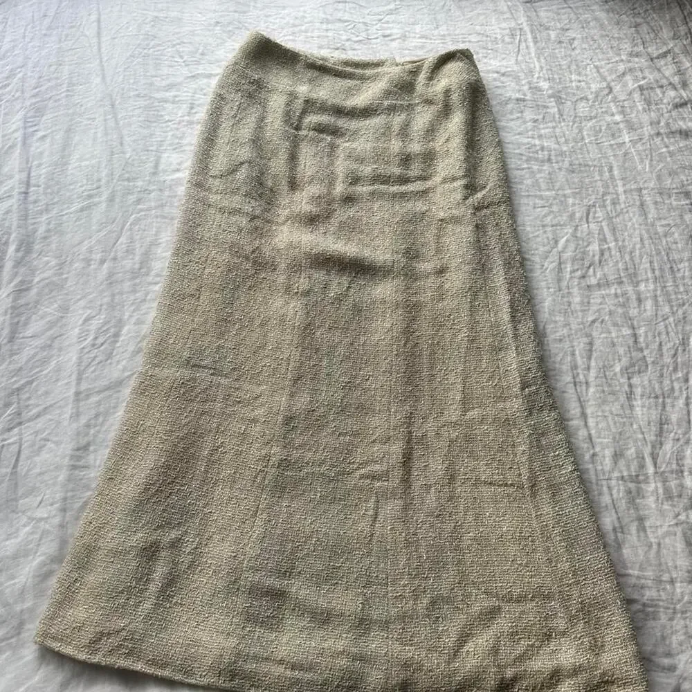 Chanel beige tweed midi skirt